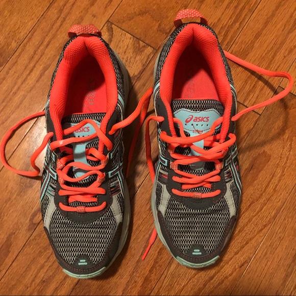 ASICS Shoes - Picture 4 of 6